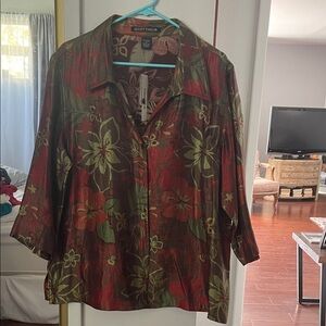 Floral Women's Top - Red and Green